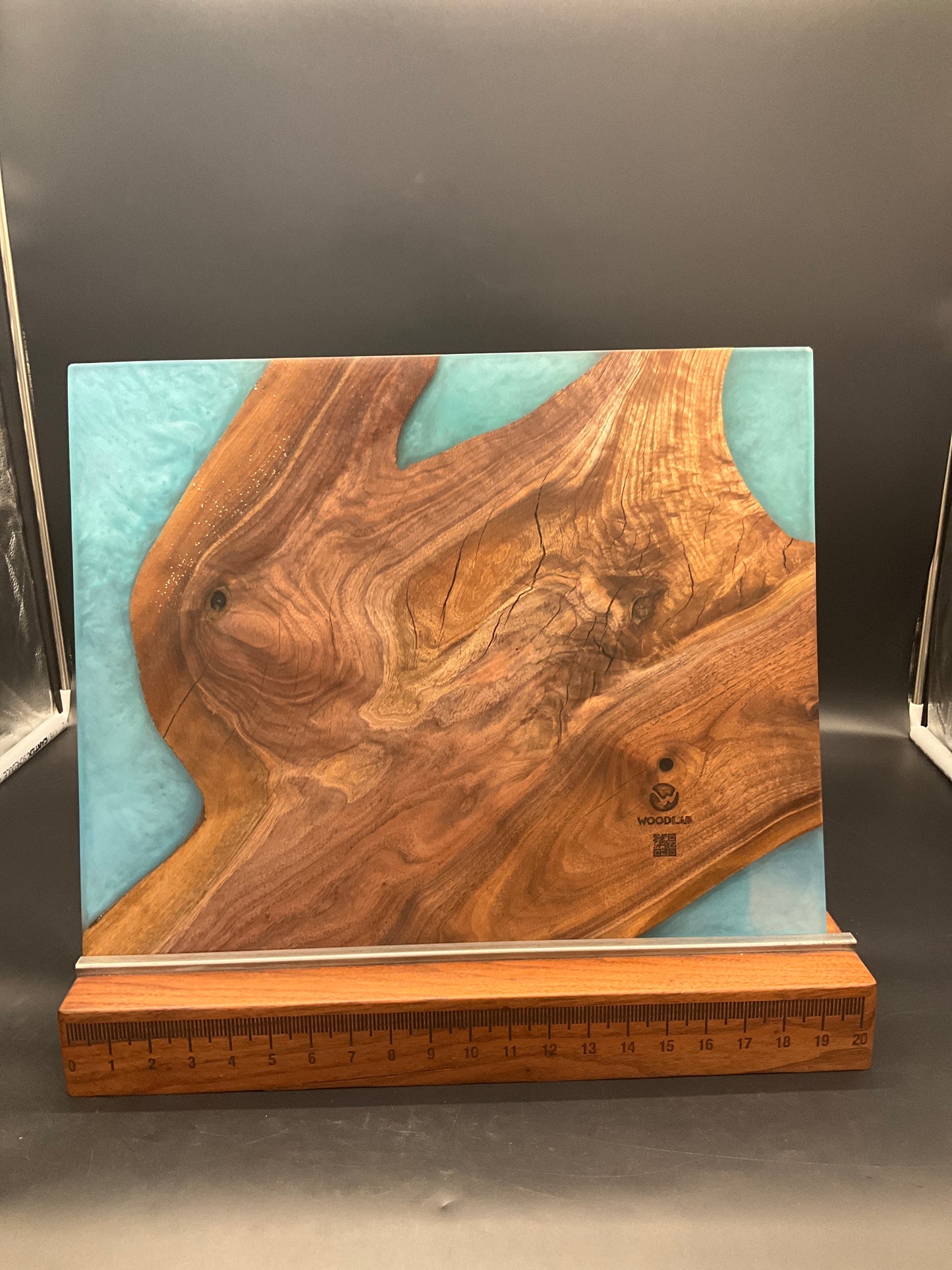 CB-Black Walnut 16x20 Blue