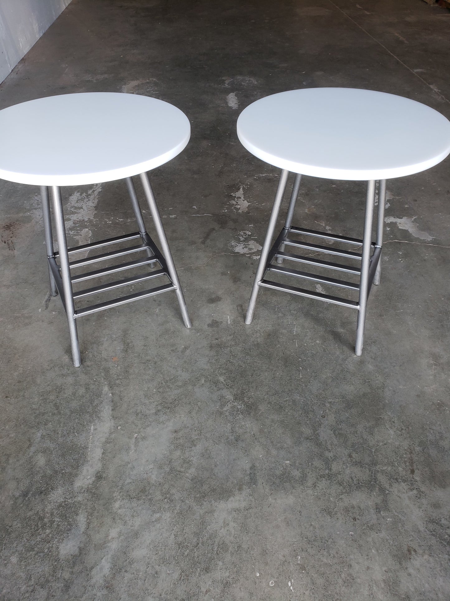 Solid White Epoxy Resin Round Side Table