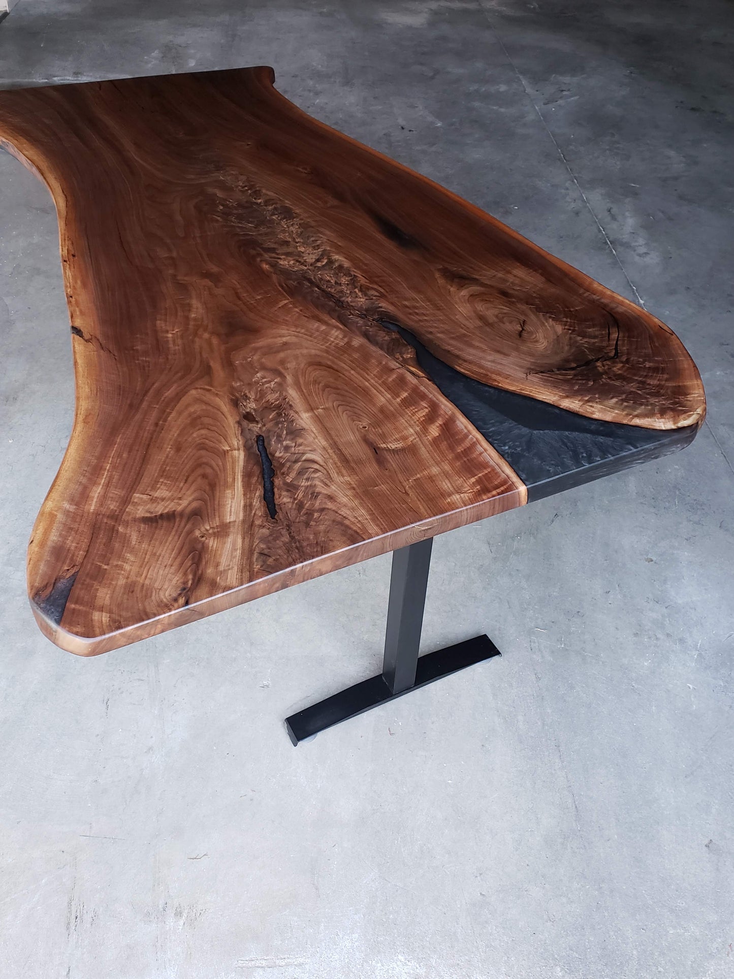 Customizable Live-Edge Slab Dining Table