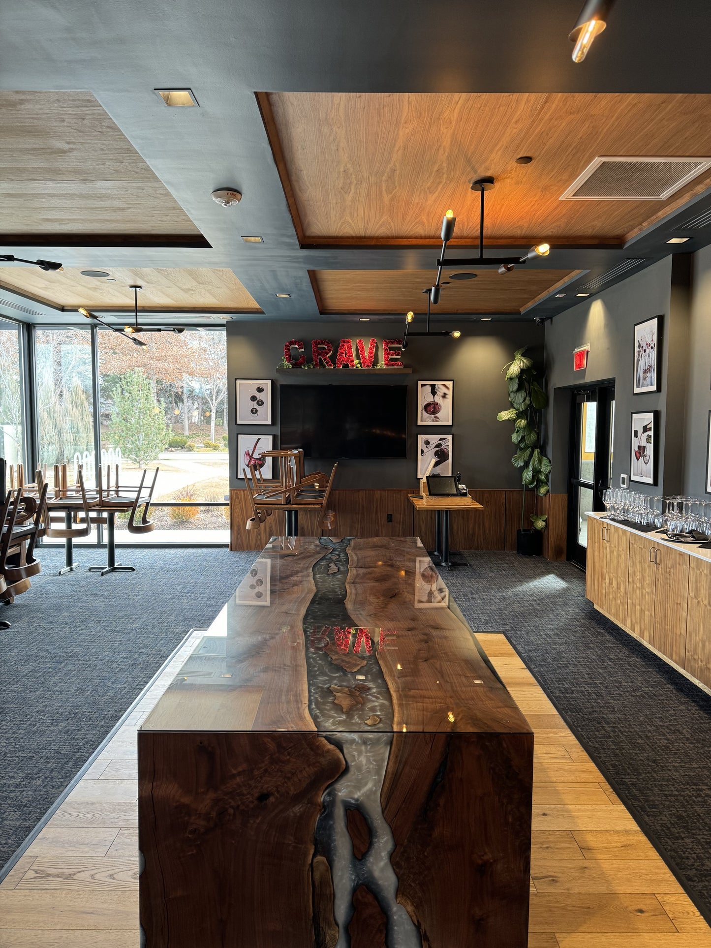 Customizable Restaurant Dining Table