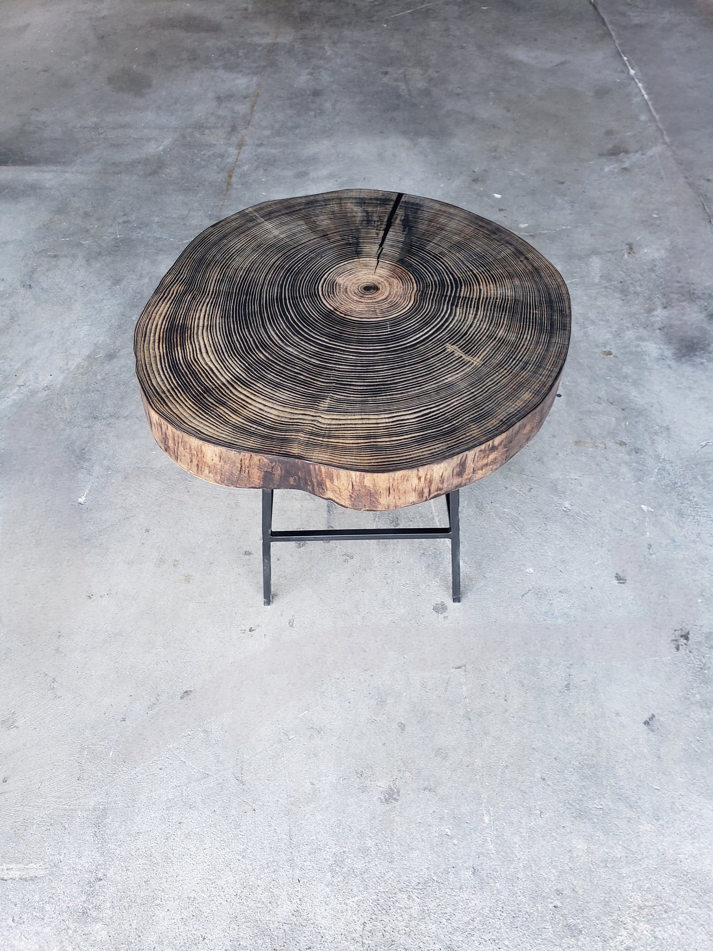 Black Walnut Caviar Grain Cookie Side Table