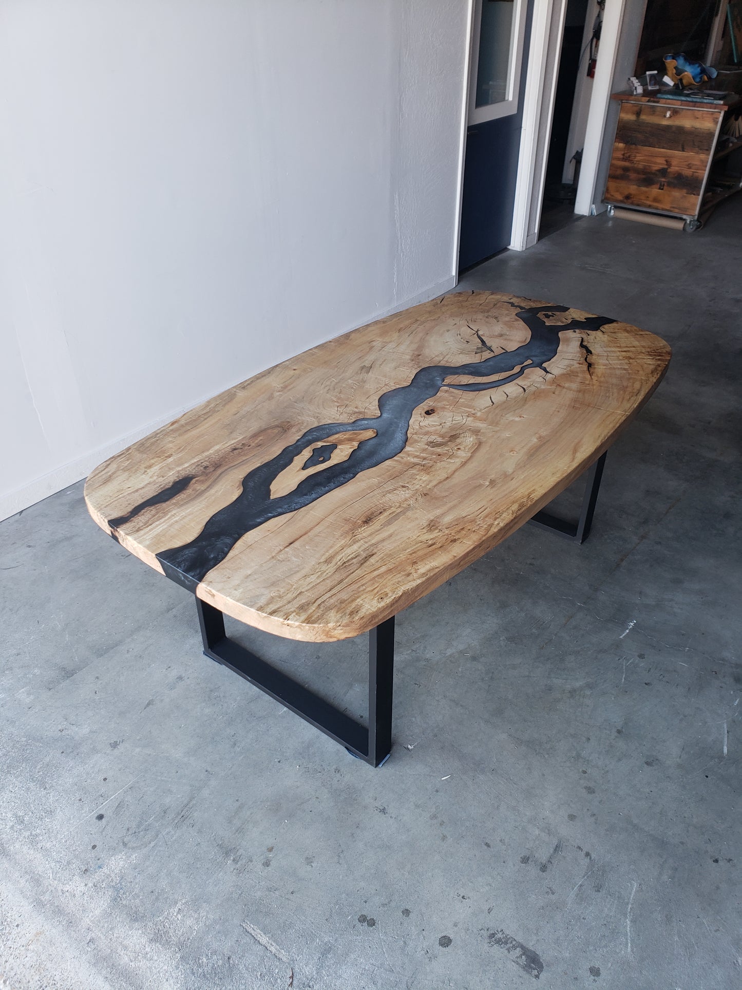 Customizable Scoval Dining Table
