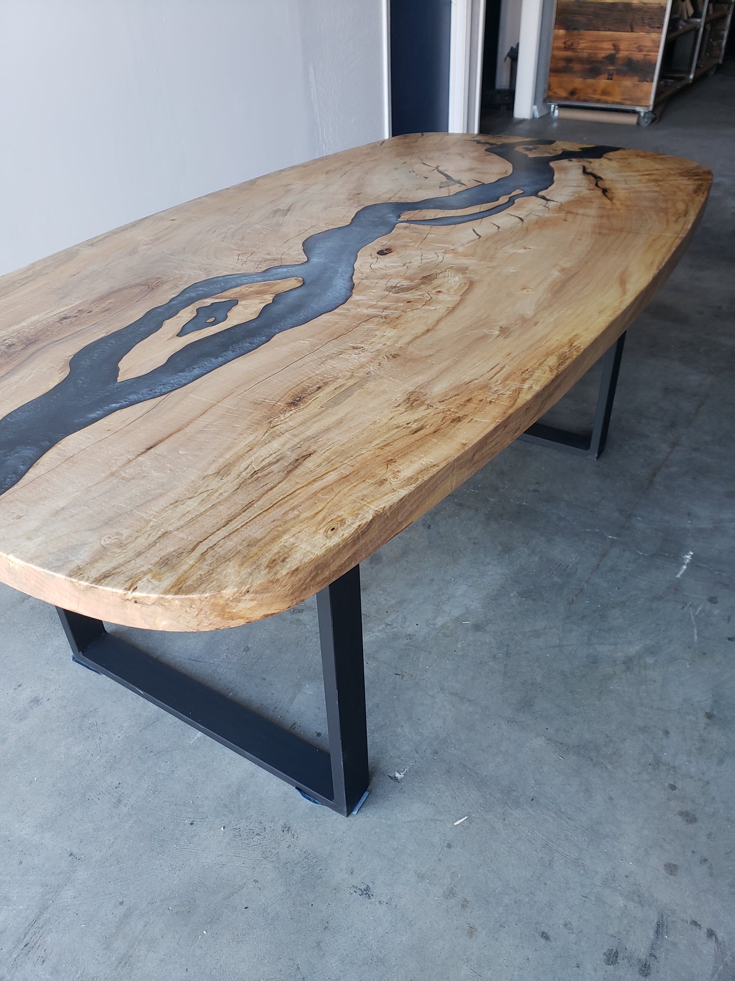 Customizable Scoval Dining Table