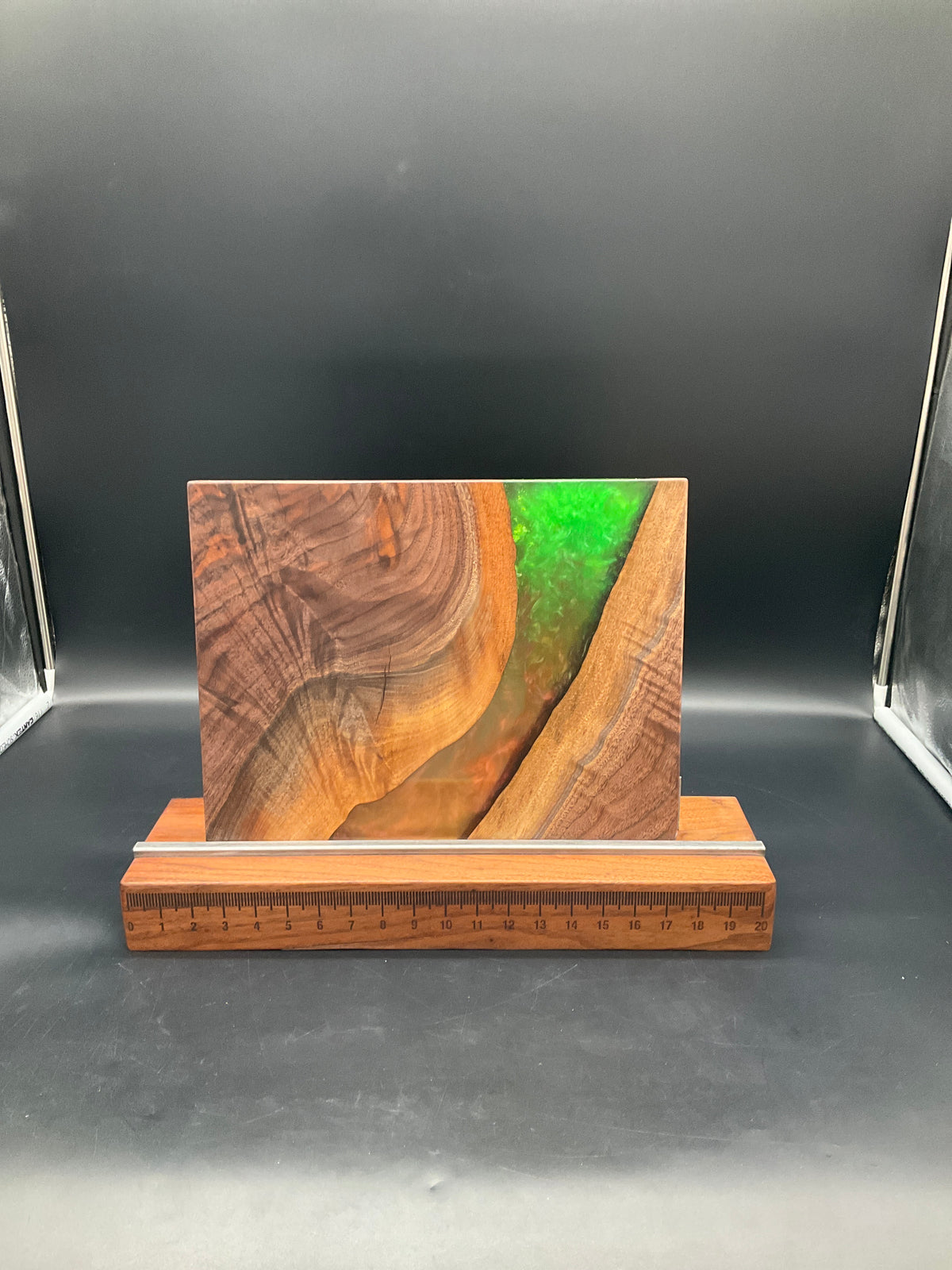 CB-12X16-RED and Green
